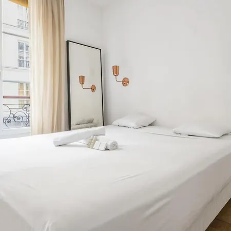 Apartment Des Couronnes - Welkeys Paris