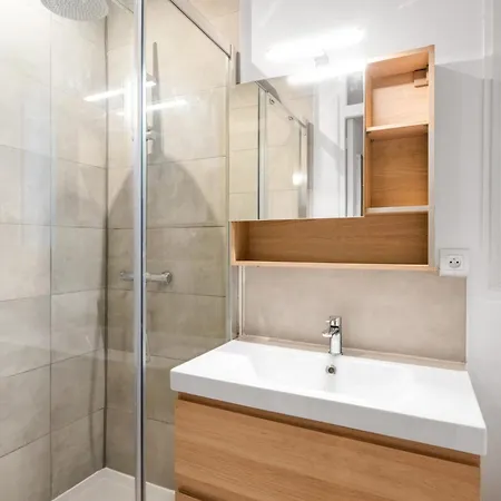 Apartment Des Couronnes - Welkeys *
